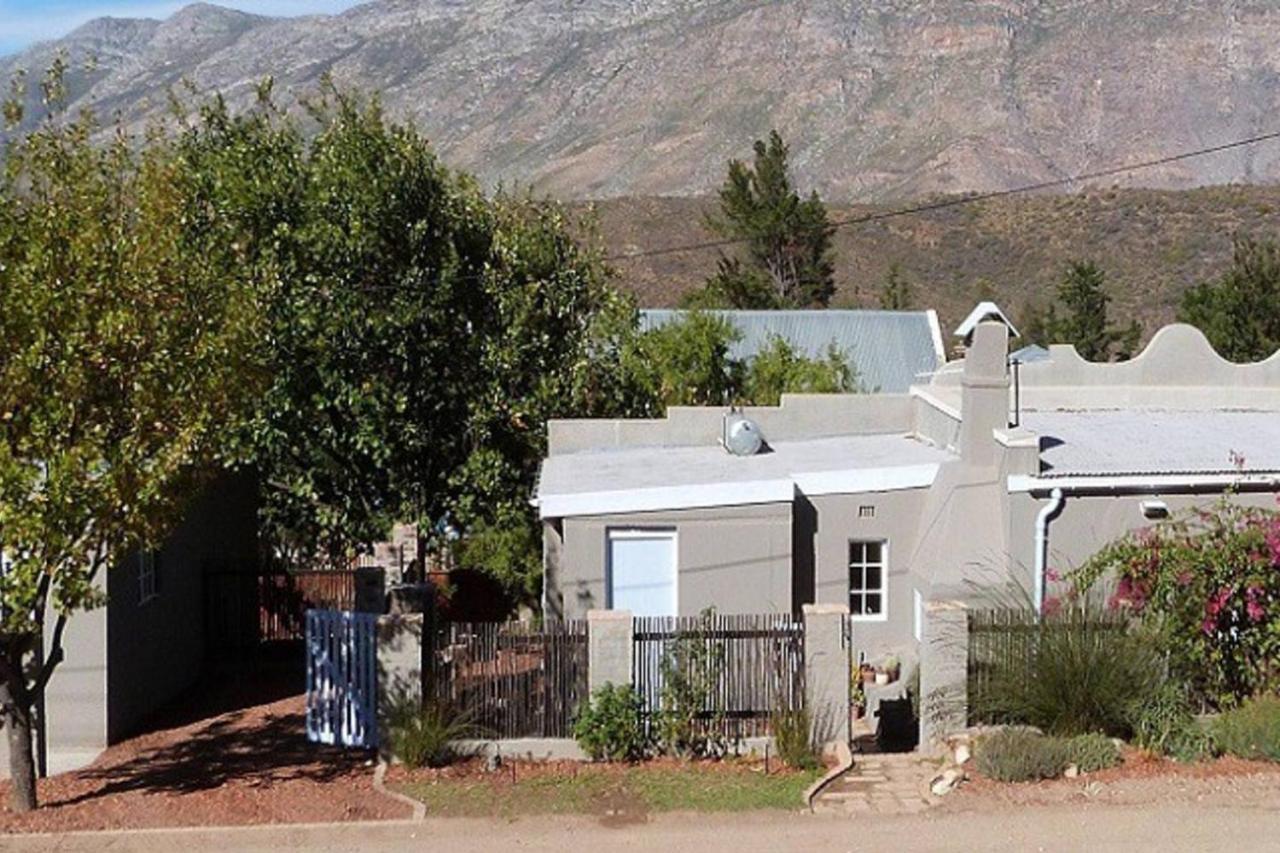 Cosy 6 Person Cottage With Mountain View Barrydale Buitenkant foto