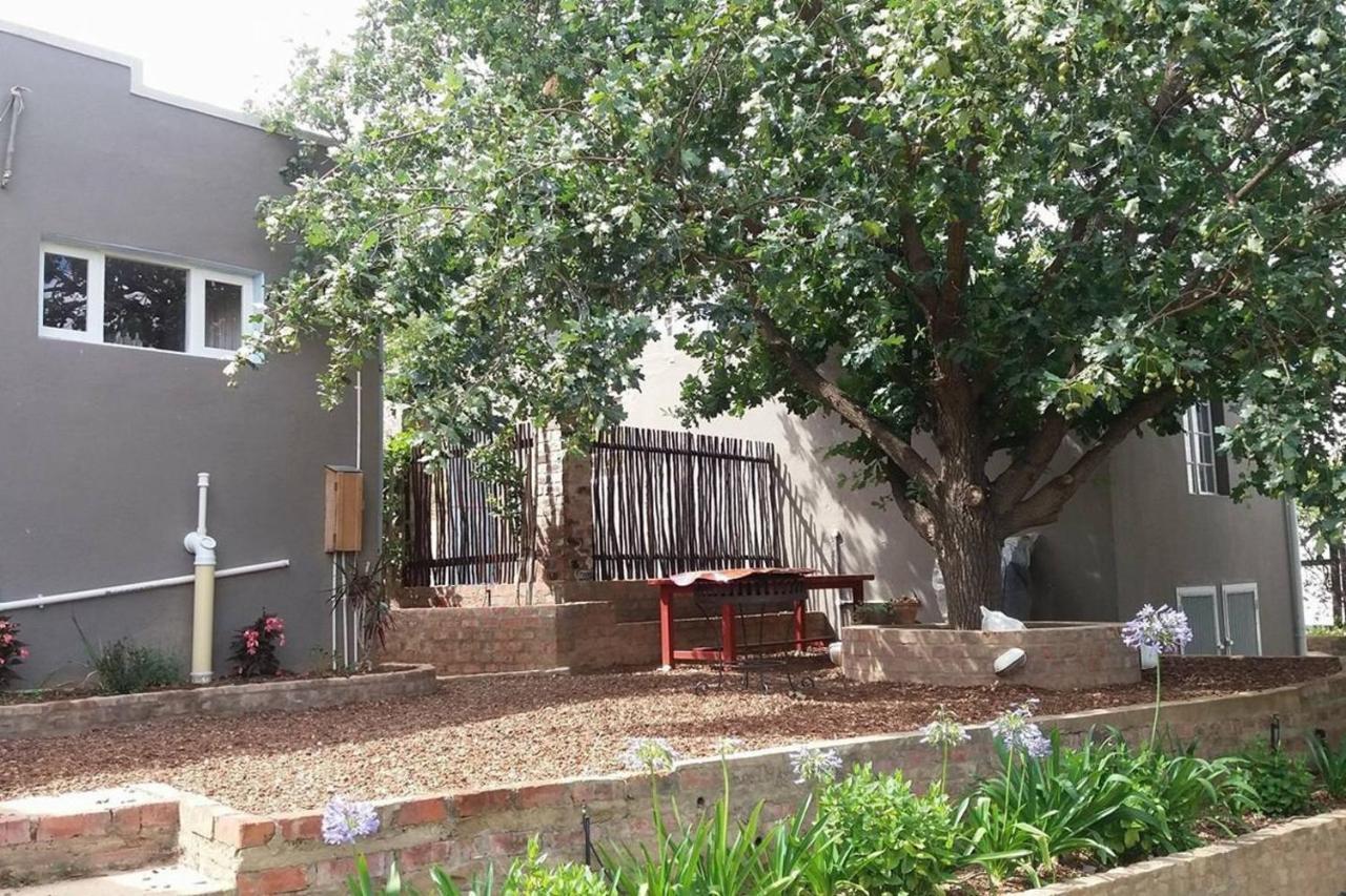 Cosy 6 Person Cottage With Mountain View Barrydale Buitenkant foto